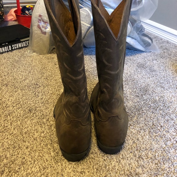 Men’s Ariat Boots - Picture 4 of 8